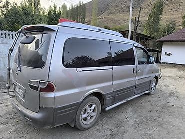 step 2: Hyundai Starex: 2001 г., 2.5 л, Механика, Дизель, Минивэн — 2