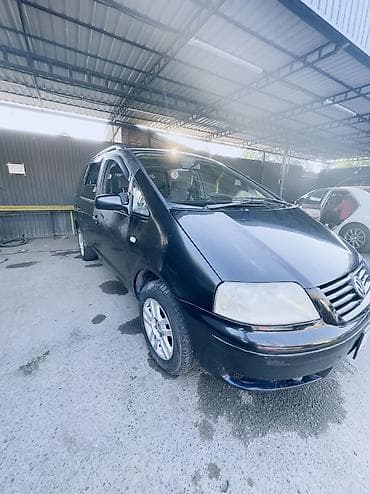 Volkswagen Sharan: 2001 г., 1.8 л, Механика, Бензин, Минивэн — 2