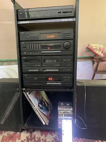 кассетная дека: Музыкальный центр JVC винтажный, шикарное звучание. - Полноценный — 7