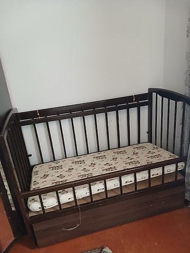 обувь cat бишкек: Двухъярусная детская кровать, ЛДСП, цвет - Коричневый — 1