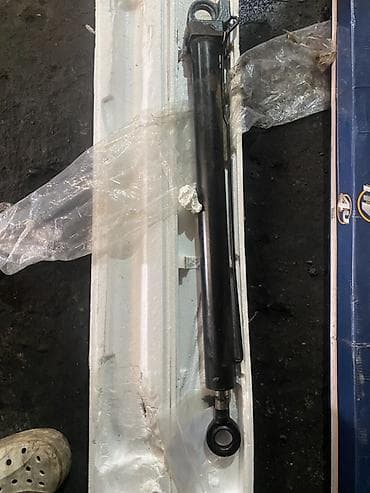 Оборудование для бизнеса: Гидроцилиндр (гидравлический цилиндр) для кабины Вольво робот - — 4
