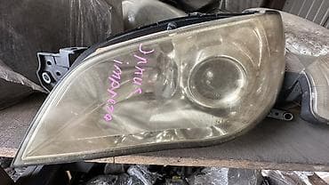 Передняя левая фара Subaru