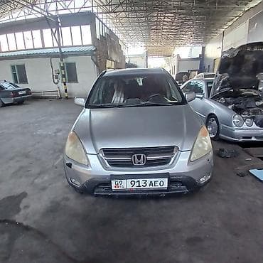 Honda CR-V: 2002 г., 2 л, Механика, Бензин, Кроссовер at lalafo.kg Honda CR-V: 2002 г., 2 л, Механика, Бензин, Кроссовер