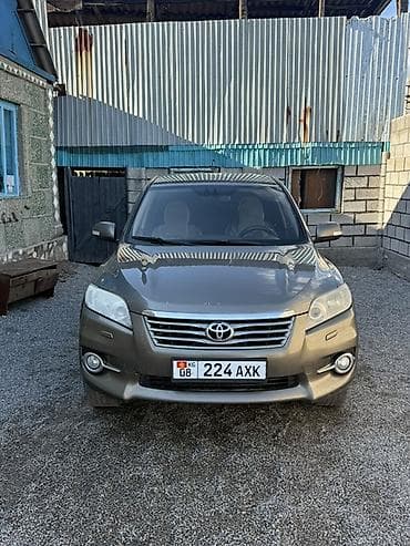 Toyota RAV4: 2010 г., 2 л, Автомат, Бензин, Кроссовер