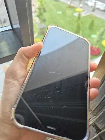apple: IPhone 12 Pro, графитовый цвет - Экран 6.1" Super Retina XDR (OLED) — 7
