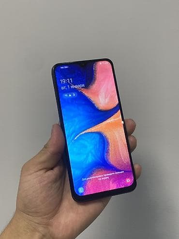 Техника и электроника: Samsung Galaxy A20, Б/у, 32 ГБ, цвет - Черный, 2 SIM — 1