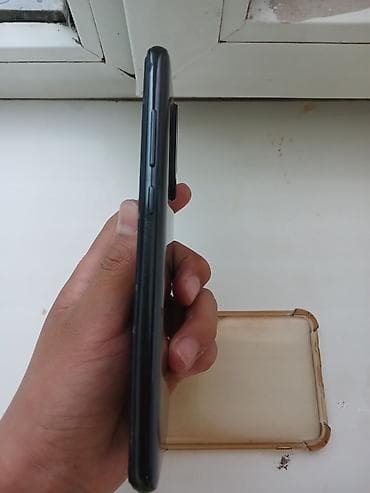 oneplus 7t pro: Смартфон с экраном ~6,3– (каплевидный вырез под фронтальную камеру) — 4