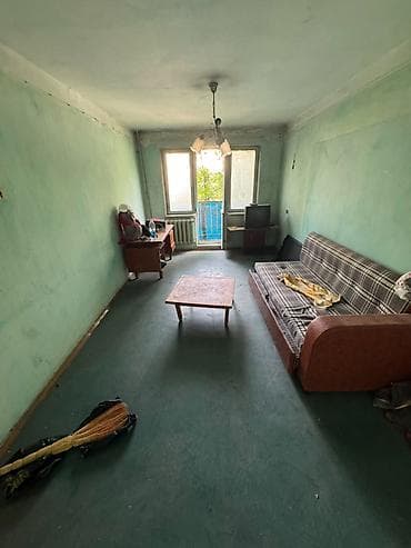 2 комнаты, 43 м², 103 серия, 2 этаж, Старый ремонт at lalafo.kg 2 комнаты, 43 м², 103 серия, 2 этаж, Старый ремонт