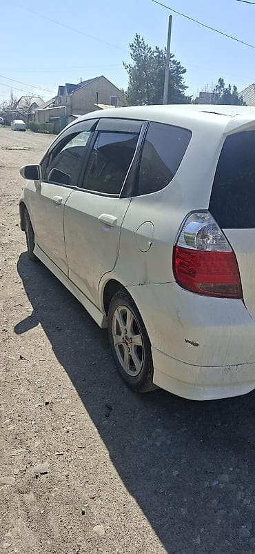 jazz: Honda Fit: 2002 г., 1.3 л, Автомат, Бензин, Хэтчбэк — 5