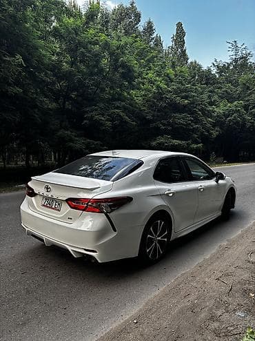highlander platinum: Toyota Camry: 2019 г., 2.5 л, Автомат, Бензин, Седан — 4