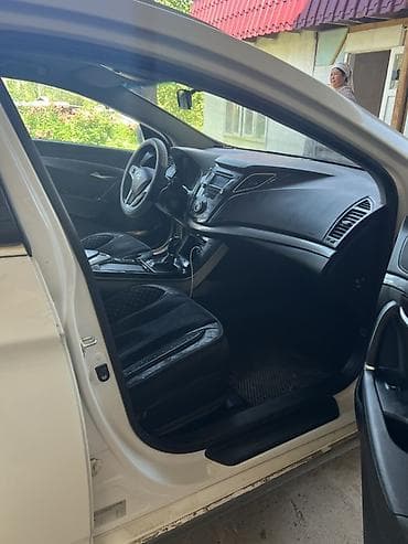bmw 3 series e46: Hyundai i40: 2014 г., 2 л, Бензин, Универсал — 5