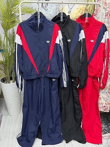 soft shell: Женский спортивный костюм Особенности: - Материал: тонкая нейлоновая — 2