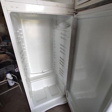 quantum 2: Холодильник Indesit, Б/у, Двухкамерный, No frost, 60 * 185 * 60 — 3