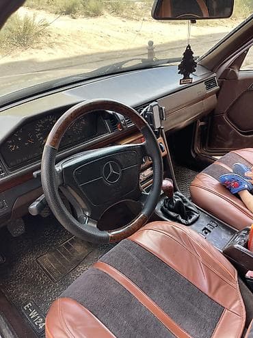 гонычные машины: Mercedes-Benz W124: 1993 г., 2.8 л, Механика, Бензин, Седан — 5