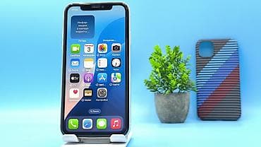 айфон 2ж: IPhone 11, Б/у, 128 ГБ, Белый, Защитное стекло, Чехол, 77 % — 3