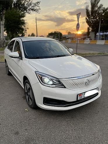 Dongfeng : 2022 г., Электромобиль, Седан