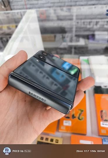 Техника жана электроника: Samsung Galaxy Z Flip 3 5G, Колдонулган, 256 ГБ, түсү - Жашыл, 1 SIM, 2 SIM — 5