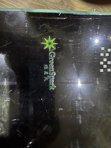 электро кран: Стенная зарядная станция для электромобиля GreenSpark (модель — 3