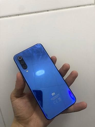 Xiaomi, Mi 9 SE, Б/у, 128 ГБ, цвет - Синий, 2 SIM
