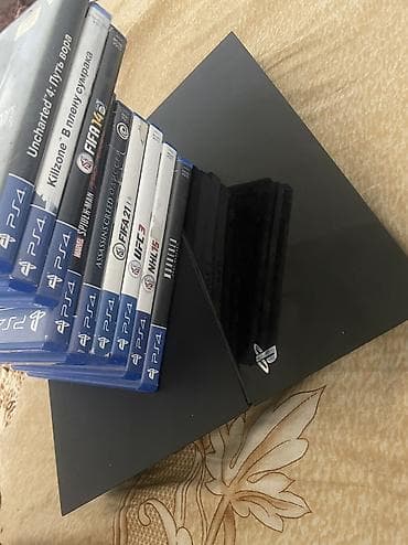 аймак бу: PlayStation 4 (вторая версия, черный корпус) + диски Отдаю диски — 1