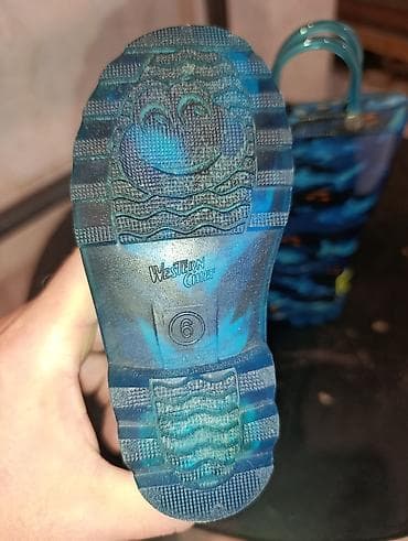 Балдардын кийим-кечелери жана бут кийимдери: Новые! Детские резиновые сапоги Western Chief, размер 6 (US toddler) — 4