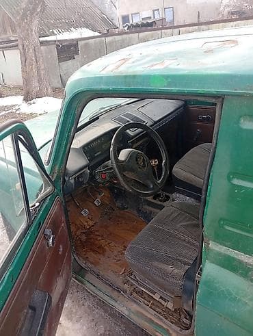 авто в россии: Москвич : 1985 г., 1.5 л, Механика, Бензин, Фургон — 4