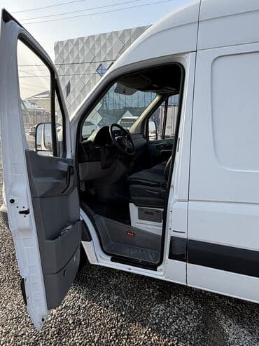 Коммерциялык транспорт: Жеңил жүк ташуучу унаа, Mercedes-Benz, Стандарт, 3 т, Колдонулган — 6