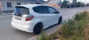фит 2007: Honda Fit: 2008 г., 1.5 л, Автомат, Бензин, Хэтчбэк — 2