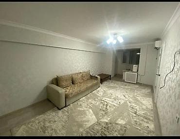 хата 2 комнатная: 50 м², 2 комнаты, Военторг — 1