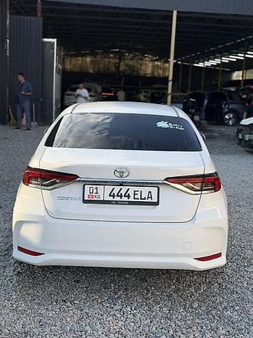 Унаа сатуу: Toyota Corolla: 2023 г., 1.2 л, Автомат, Бензин, Седан — 3