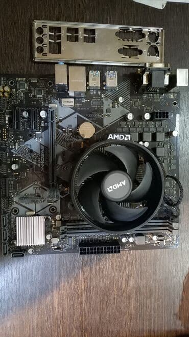 платы: Материнская плата, Б/у — 1