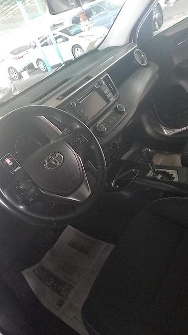 mini jack: Toyota RAV4: 2017 г., Вариатор, Гибрид, Кроссовер — 4