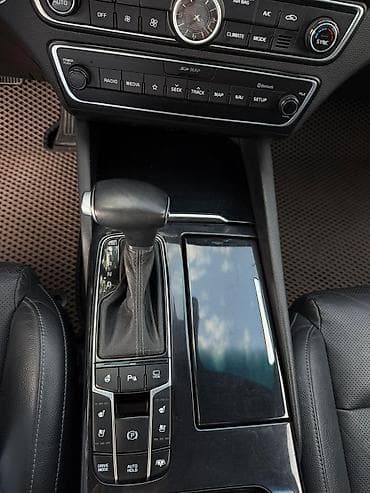 vin code: Kia K7: 2018 г., 3 л, Автомат, Газ, Седан — 10