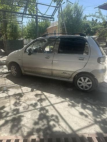 Транспорт: Daewoo Matiz: 2010 г., 1 л, Кол менен иштөөчү, Бензин, Седан — 3