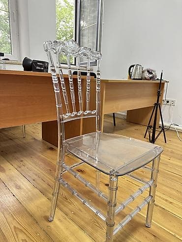 табурет пластиковый: Пластиковый стул, Новый — 1