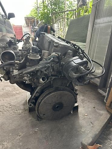 каллектор: Двигатель Honda, рядный 4-цилиндровый, 16 клапанов, распределённый — 4