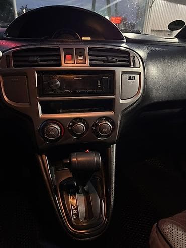 mazda mx: Hyundai Matrix: 2003 г., Минивэн — 7