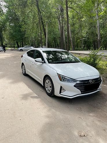танк бу: Hyundai Elantra: 2019 г., 2 л, Автомат, Бензин, Седан — 1