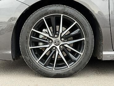 манитор камри75: Toyota Camry: 2021 г., 2.5 л, Вариатор, Гибрид, Седан — 2