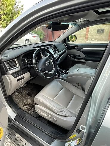 шторки на авто: Toyota Highlander: 2019 г., 3.5 л, Кроссовер — 2