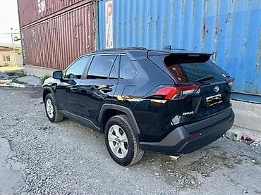 Toyota RAV4: 2021 г., 0.4 л, Автомат, Бензин, Кроссовер