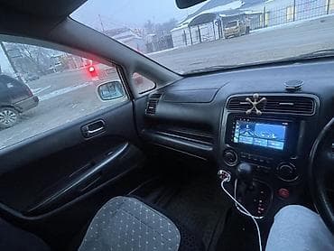 Транспорт: Honda Stream: 2003 г., 2 л, Типтроник, Бензин, Универсал — 7