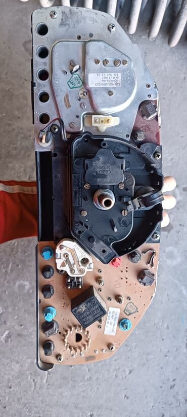 по следующий выкуп авто: Щиток приборов Mercedes-Benz 1993 г., Б/у, Оригинал — 1