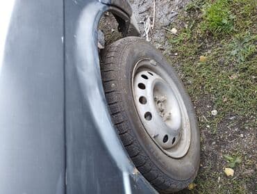 разбор экскаватора: Автозапчасти разборные (разные позиции) В наличии на фото: - Элементы — 15