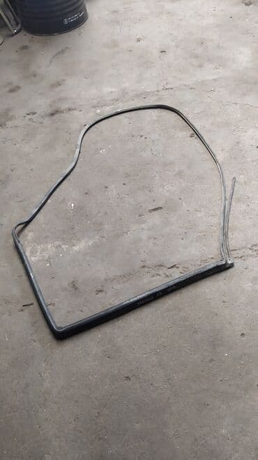 Nissan Presage уплотнительная резинка, Ниссан Пресаж уплотнитель