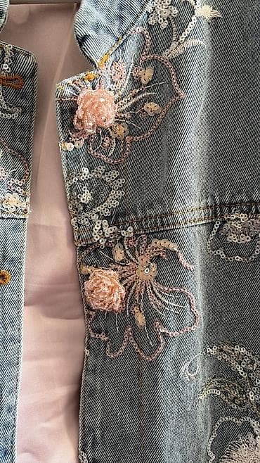 деми куртку: Джинсовая куртка, Свободная модель, С вышивкой, Все размеры — 2