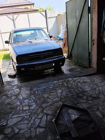 бампер на джетту: Volkswagen Jetta: 1992 г., Седан — 1