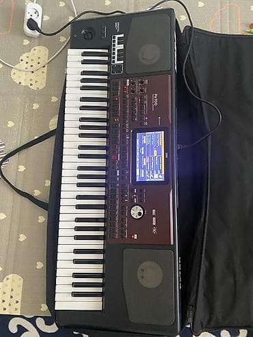 Korg Pa700 ORIENTAL — профессиональный аранжировщик - 61 клавиша с