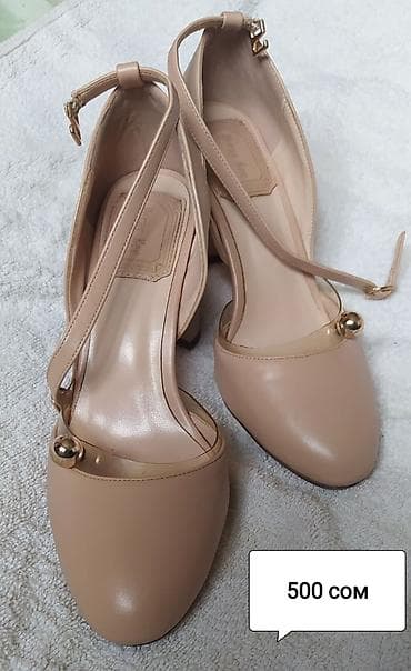 Өтүктөр: Женские туфли
Одевали мало
В хорошем состоянии
37-размер — 1