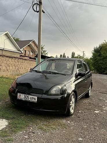 машина тайотта: Toyota Yaris: 2001 г., 1.3 л, Механика, Бензин, Хэтчбэк — 1